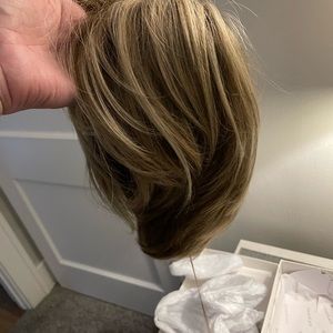 Gorgeous Like New Jon Renau Petite Smart Lace Gabrielle Color 12FS8